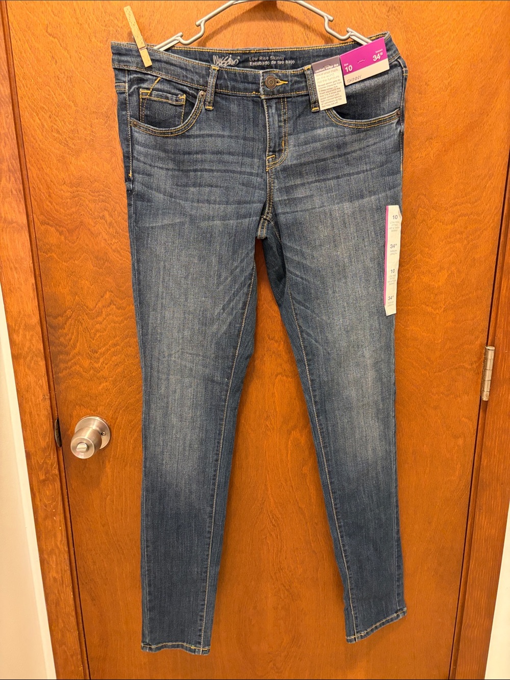 Mossimo   Mid-Blue Slim Fit Jeans size 10 , NWT